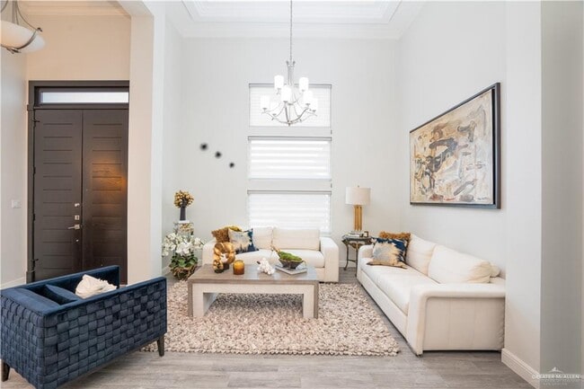 Photo - 2200 S 10th St