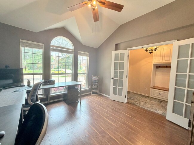 Photo - 15760 Scenic Rd
