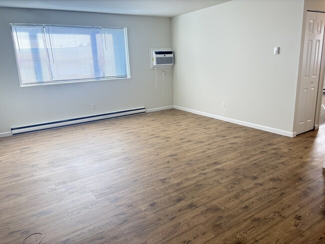 Photo - 3823 Garrett Rd