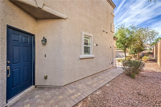 Photo - 6206 Clapton Way