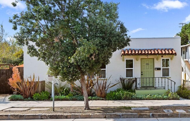 Building Photo - 306 W Ortega St Rental