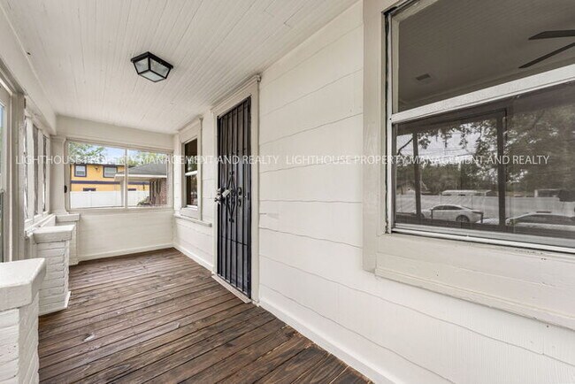 Renovated 3 Bedroom Home With Screened Porch