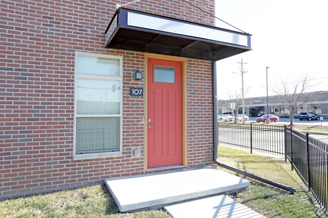 Entrance - 7th Street Brownstones