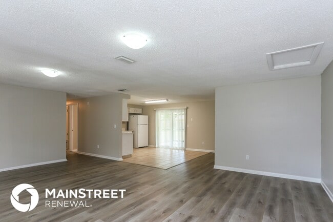 Photo - 2216 Selkirk St