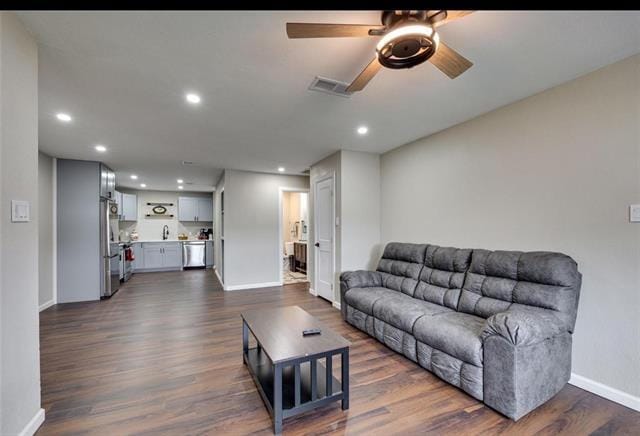 Photo - 716 E Pecan St