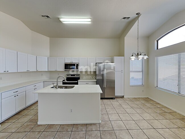 Photo - 2637 S 63rd Dr