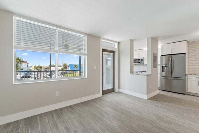108 Paradise Harbour Blvd Unit 314