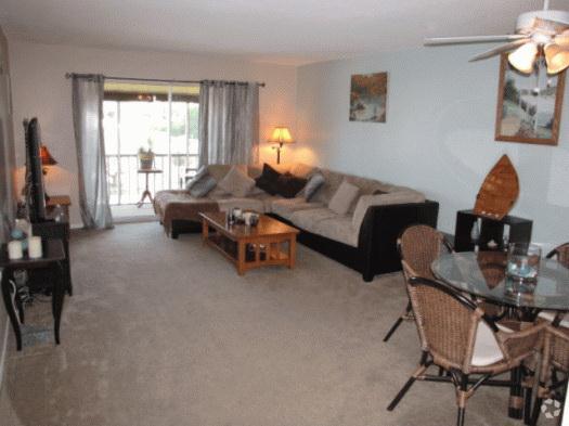 Living Room - Gulf Gate