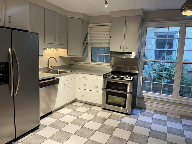 Photo - Abercorn Apartment Unit 3
