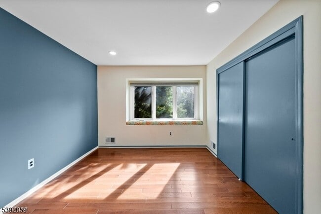 Photo - 148 Riverbend Dr