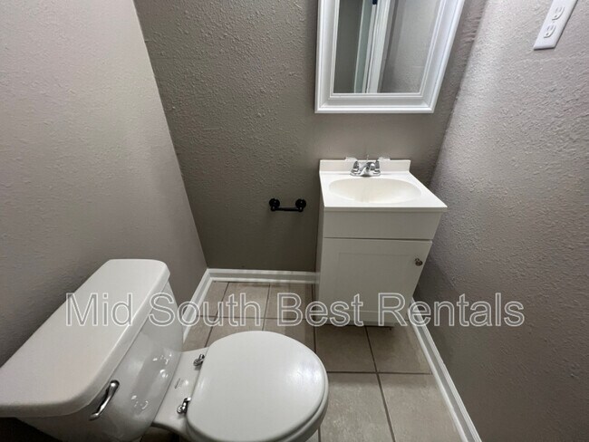 Photo - 1147 Prescott Rd