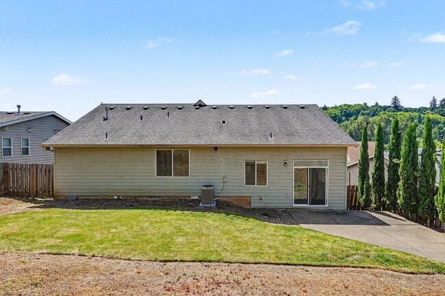 Photo - 3 bed, 2 bath home in West Salem's Brush College neighborhood