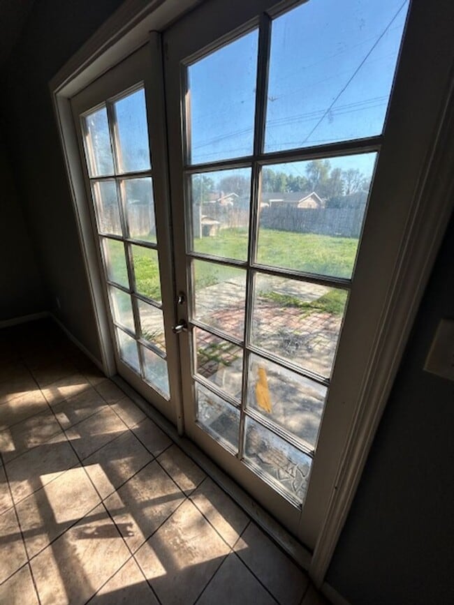 Photo - 419 W Walnut Ave