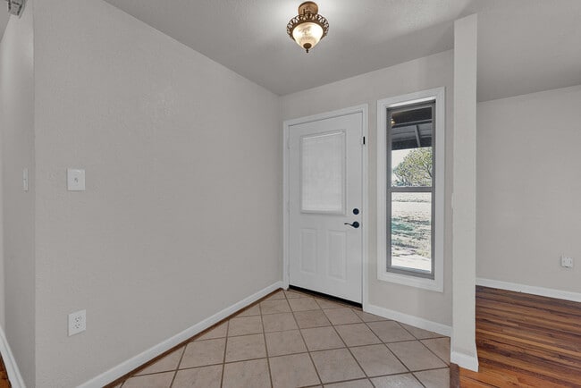 Photo - 403 Palo Duro Dr