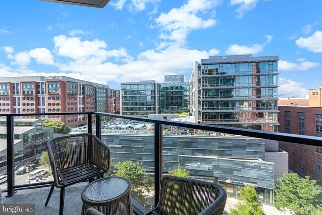 Photo - 1300 4th St SE Unit 711