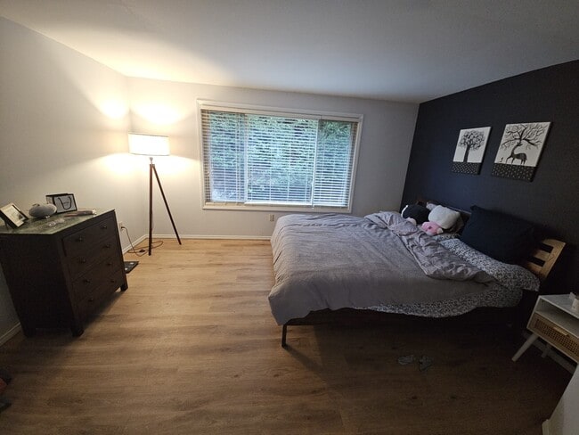 Photo - 1830 233rd Pl NE
