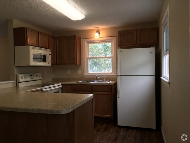 Building Photo - 213 1st Ave E Rental