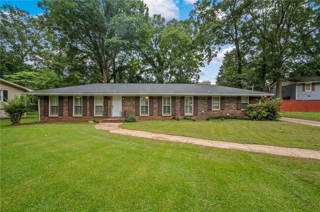 Building Photo - 4839 Lehigh Dr