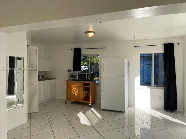 Photo - 14545 SW 73rd St Unit side