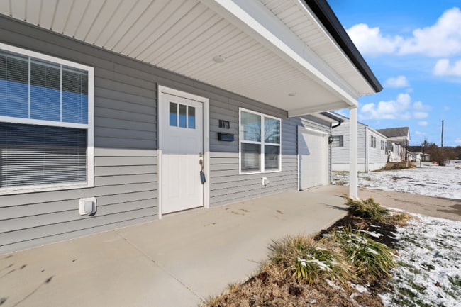 Photo - 118 Clark Rd