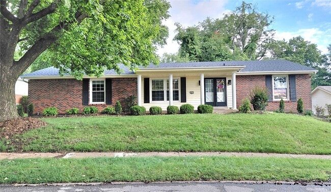 Building Photo - 874 Hollyridge Dr