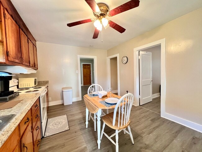 Photo - Fully Furnished & Utilities Included -SHOR...