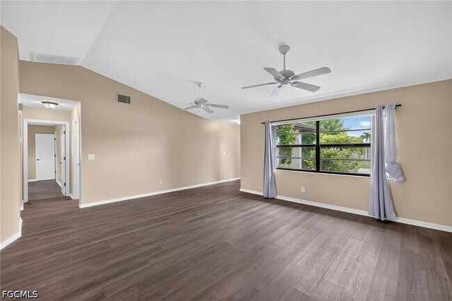 Photo - 718 SW 35th Terrace
