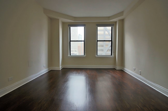 Photo - 238 E Chestnut St