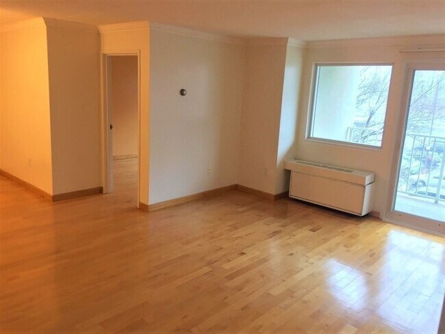 Photo - 200 Cove Way Unit 318