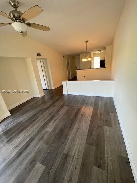 Photo - 4751 Via Palm Lakes Unidad 421