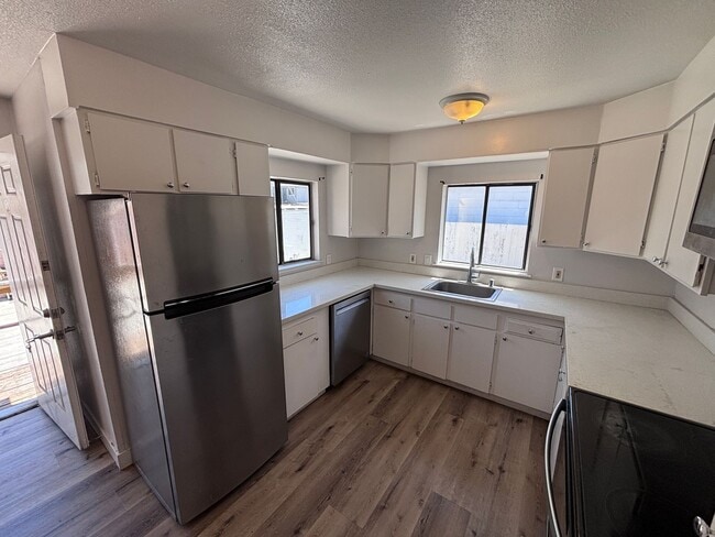 Photo - 656 S 7th St Unidad C