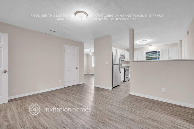 Photo - 4545 Lane Ave S