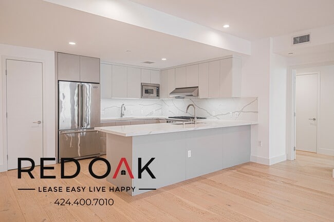 Photo - 1415 Reeves St Unit 204