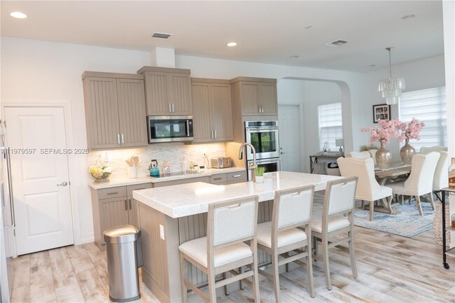 Photo - 11826 SW 13th Ct