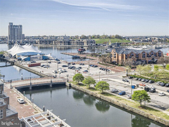 Photo - 250 S President St Unit 806