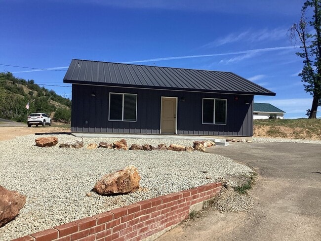 Building Photo - Newly Built Home Near Salt Creek Trail Move in Ready