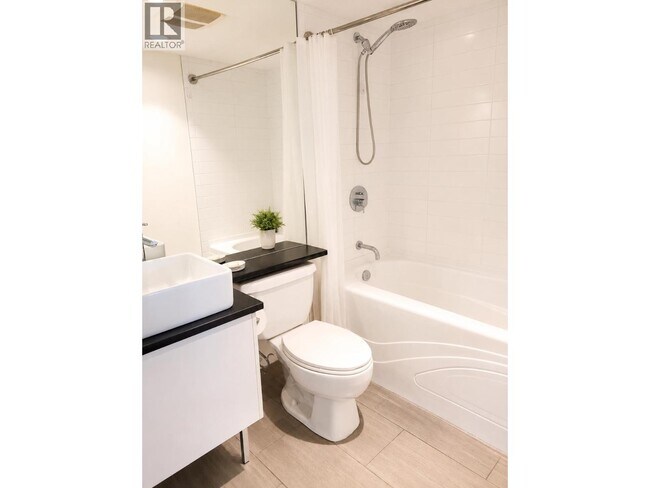 33 Smithe St Unit 26xx