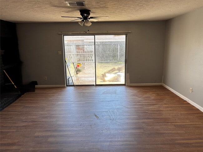 Photo - 10523 Permian Dr