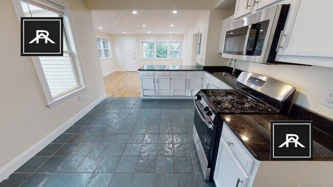 Photo - 4 bedroom in Cambridge MA 02140 Unit 2