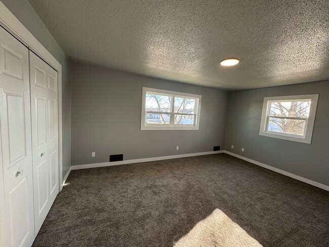 Photo - 2400 N 7th St