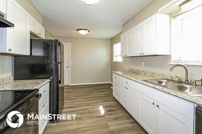 Photo - 4813 Michael Dr