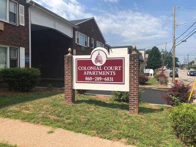 Photo - Colonial Court