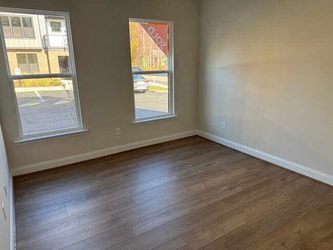 1st Floor Bedroom - 4406 Dominion Forest Cir