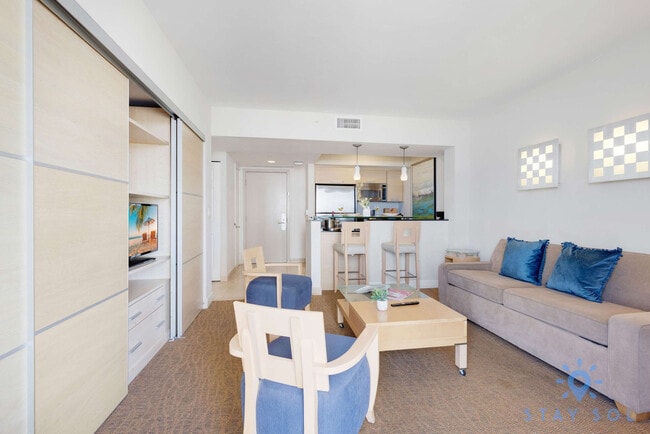 Building Photo - 18683 Collins Ave Rental