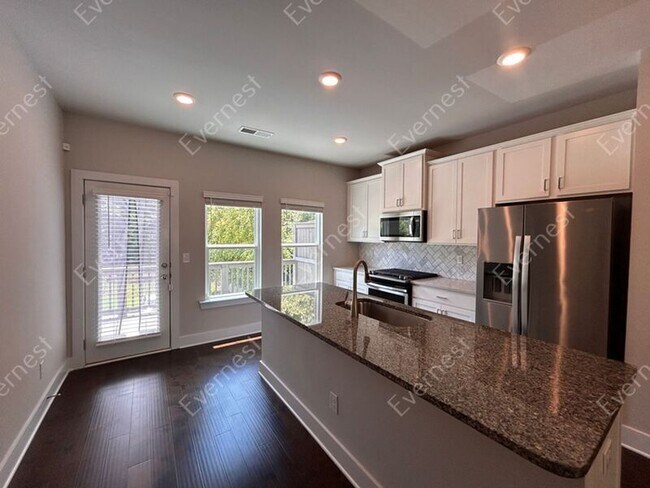 Photo - 1290 Brookins Trl