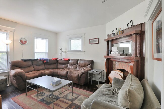 Photo - 5 Bedroom Quiet OSU North Campus private home