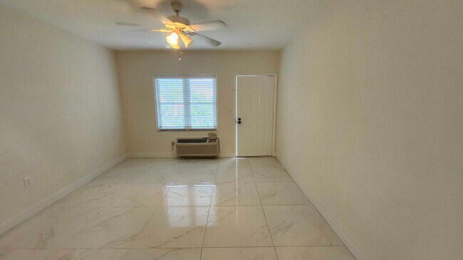 847 81st St Unit 7
