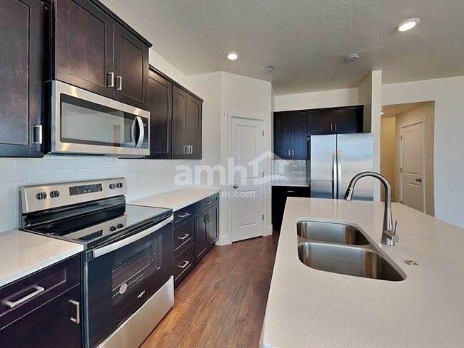 Photo - 6750 W Spriggel St