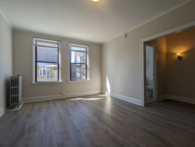 Photo - 3335 W Diversey Ave Unidad 234