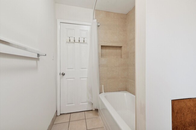 Photo - 133 Ripka St Unidad 4